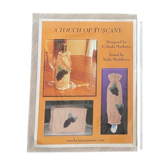 Crochet Patterns Liquor Wine Bottle Toaster Cover A Touch Of Tuscany Grapes - Picture 1 of 1